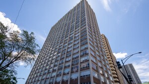 Building Photo - 6171 N Sheridan Rd