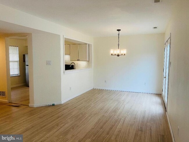 Building Photo - 410 Aldeberan Dr