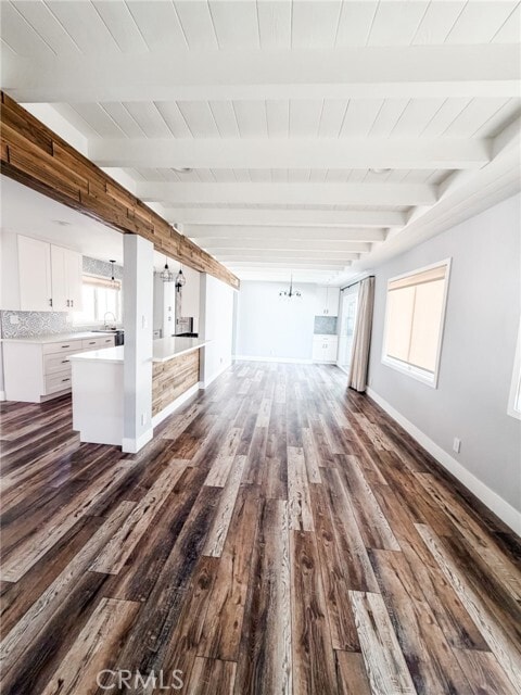 Building Photo - 650 Juanita St