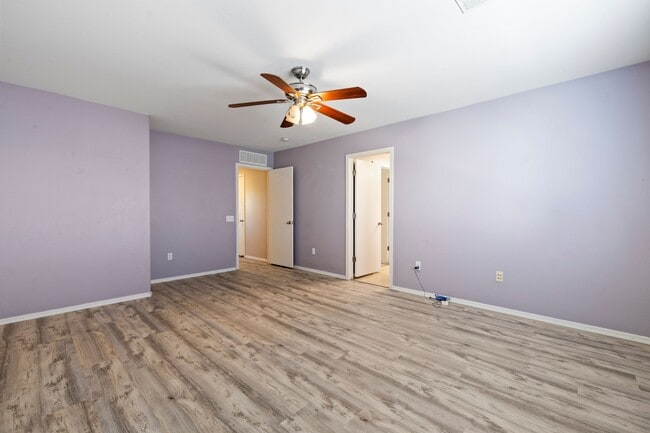 Building Photo - 6066 S Cedar Elm Ln