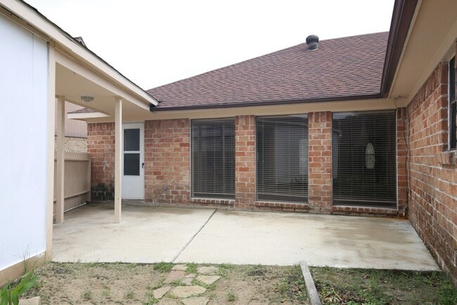 Building Photo - 11662 Sagewillow Ln