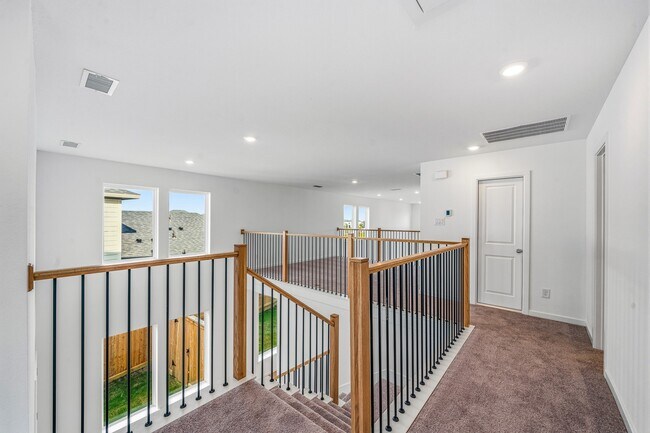 Building Photo - 22135 Rangemore Dr