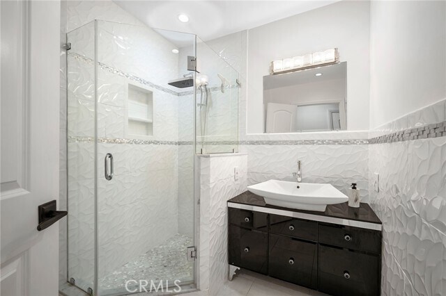 Building Photo - 1560 Ridgeway Dr