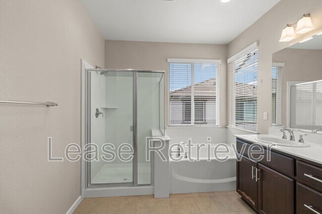 Building Photo - 2631 Clarita Dr