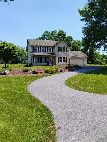 Primary Photo - 140 Flintville Rd