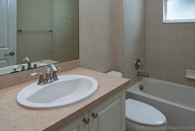 Building Photo - 9851 E Verona Cir
