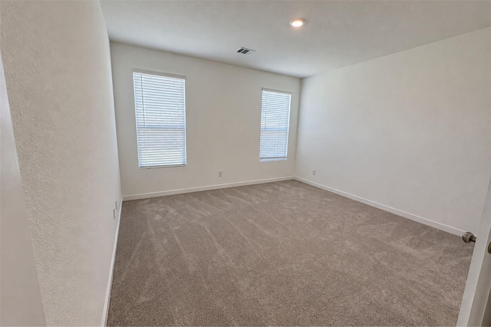 Building Photo - 635 Stud Dr