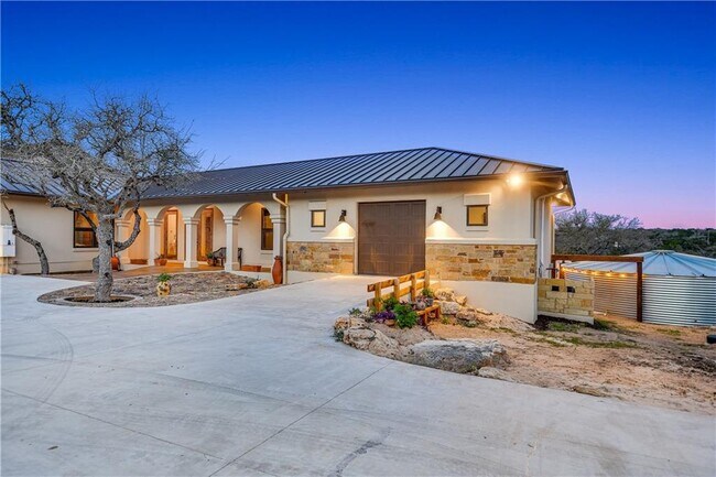 Building Photo - 3353 Tuscany Dr