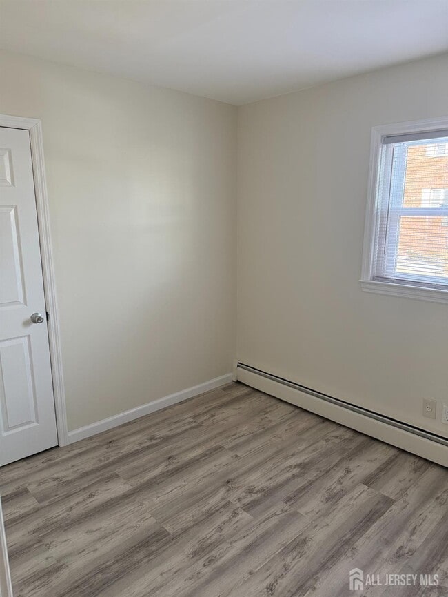 Building Photo - 729 Bordentown Ave