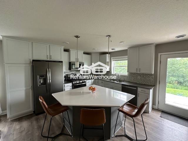 Building Photo - 5651 Cattail Ct NE
