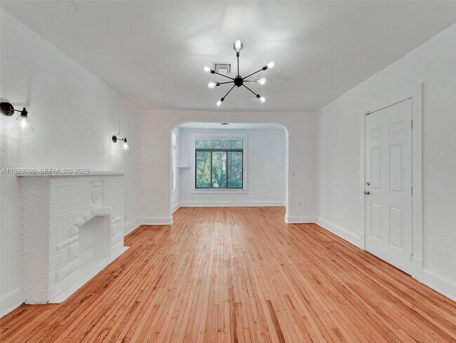 Building Photo - 1656 Polk St