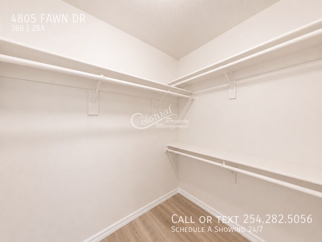 Building Photo - 4805 Fawn Dr