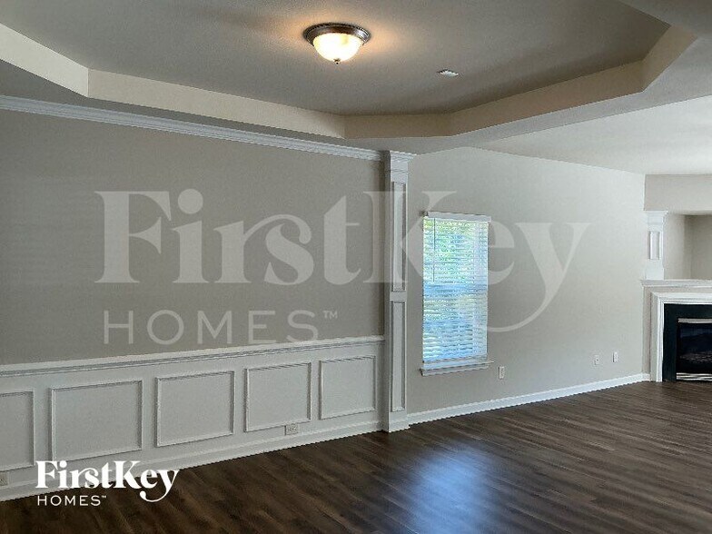 Building Photo - 2136 Burton Run Rd
