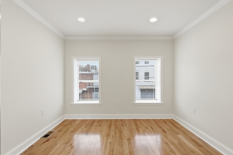 Building Photo - 2210 Cambridge St