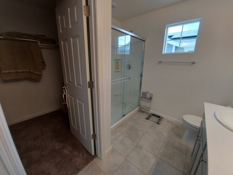 Master bath - 2nd floor - 7862 Paseo de Daly