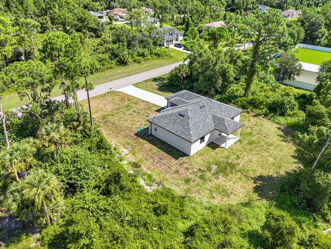 Building Photo - 1134 Sunrise Blvd