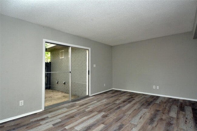 Building Photo - 4808 W Wind Trail