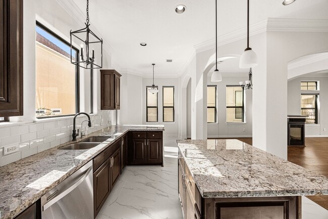 Building Photo - 7227 Laguna Villas