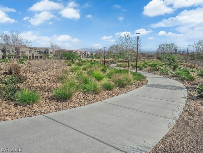 Building Photo - 11680 Hamilton Lk Ave