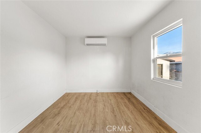 Building Photo - 906 N Allen St