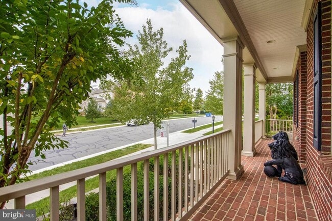 Building Photo - 42229 Majestic Knolls Dr