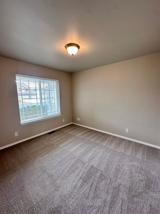 Building Photo - Gorgeous 3 Bedroom 2 Bath Home in Hayden!