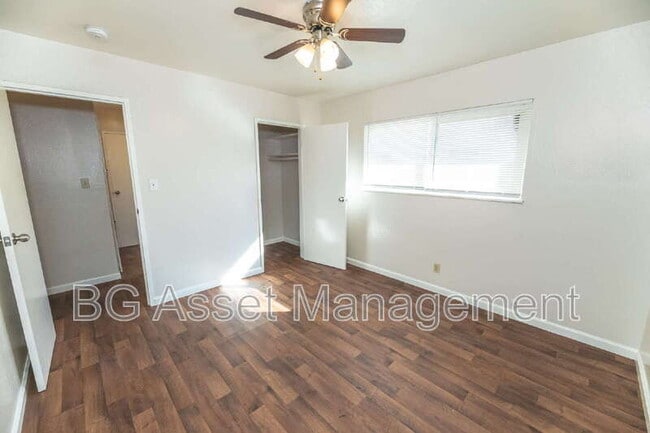 Building Photo - 1932 Ethan Wy