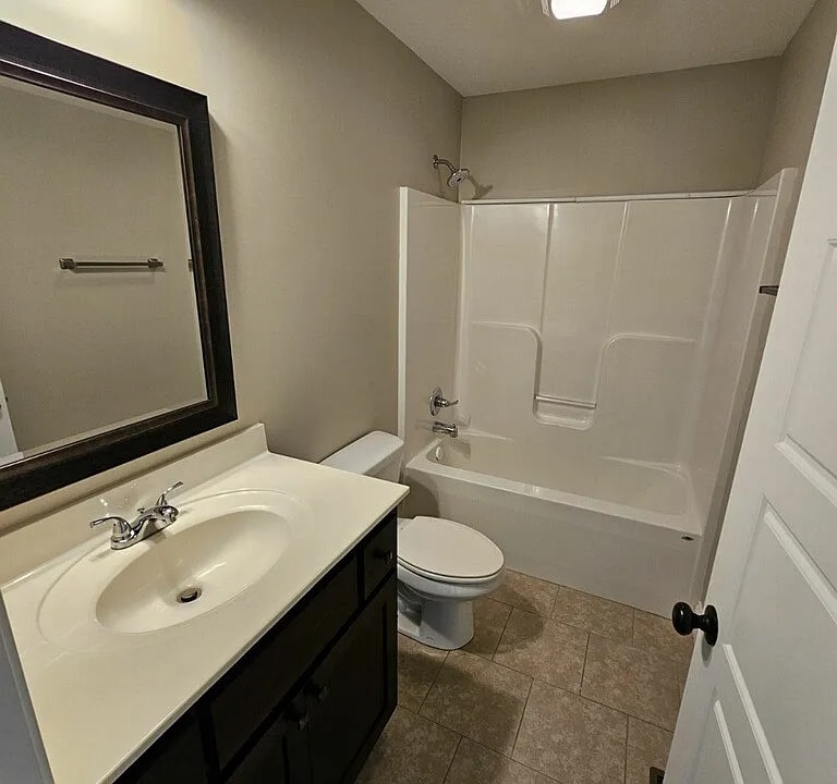 Building Photo - 4905 Cedar Creek Circle