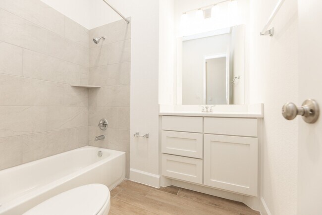 Building Photo - 2802 Sweet Honey Ln