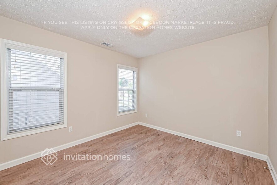 Building Photo - 705 Avalon Forest Dr NW