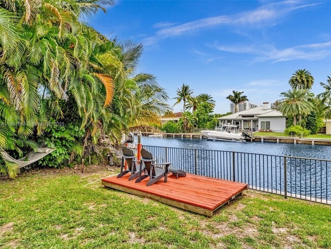 Building Photo - 413 Tamarind Dr