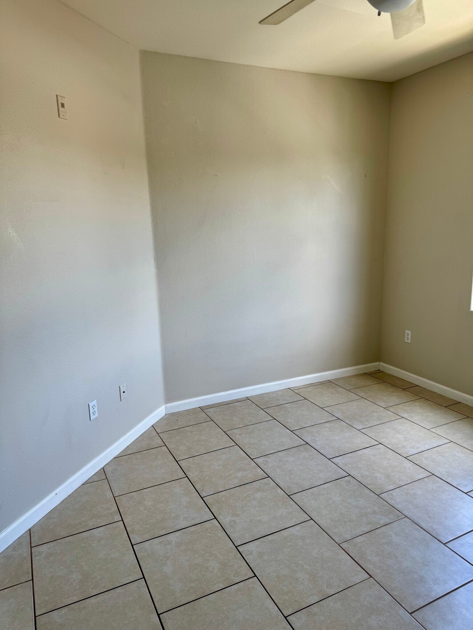 Building Photo - 7147 S Durango Dr