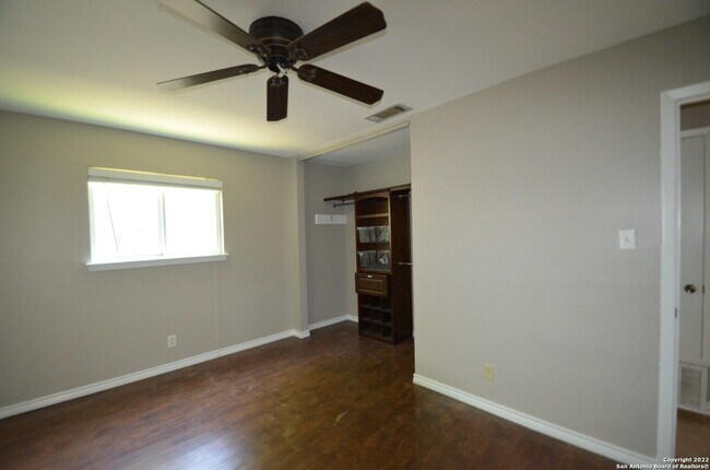 Building Photo - 405 WESTCHESTER-