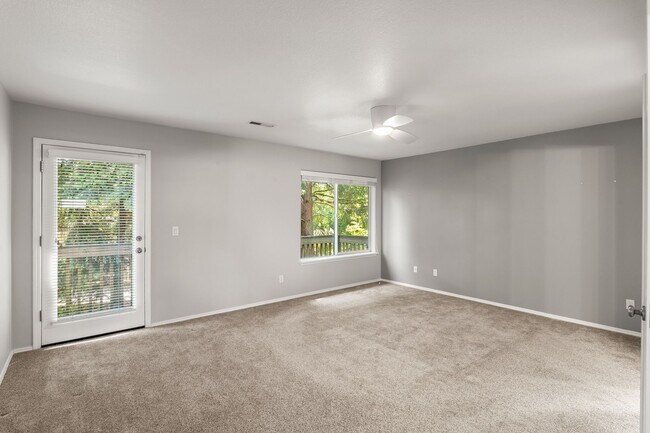 Building Photo - Elegant, Well-Loved, 5 bedroom, 3 bathroom...