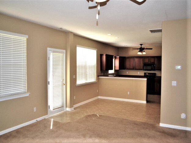 Building Photo - 7 Echo Valley Drive