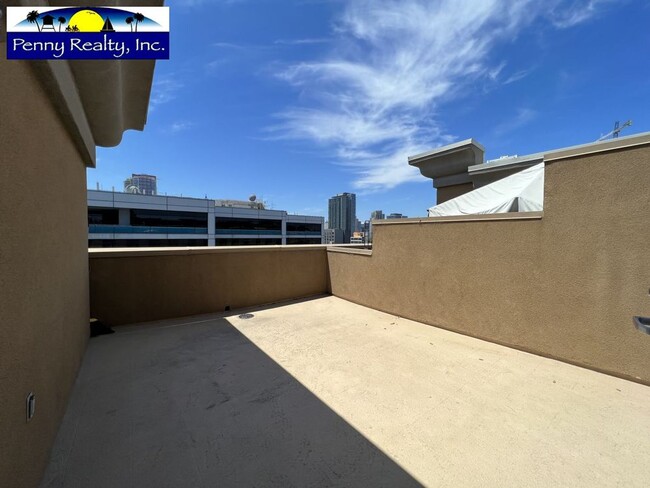 Building Photo - 2 Bedroom  2 Bath plus Loft with Breathtak...
