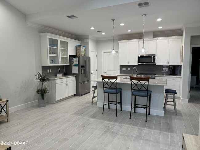 Building Photo - 268 Pop Top Ln