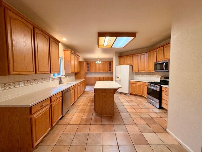 Building Photo - 1766 Preston Dr