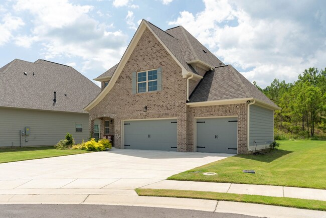 Building Photo - 461 Hamilton Pl
