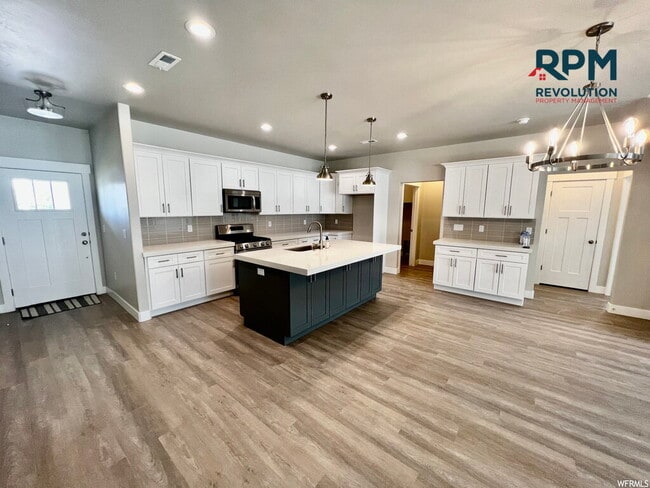 Building Photo - Charming 3-Bedroom Haven with 2 Baths and ...