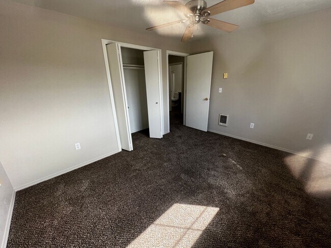 Building Photo - 210-220 N 2nd St