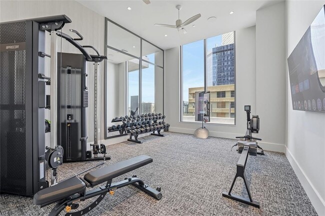 Building Photo - 275 1st Ave S