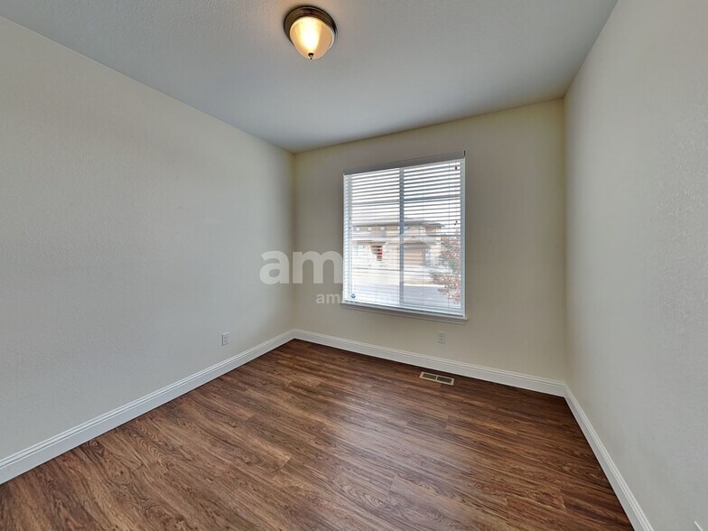 Building Photo - 12749 Ventana St