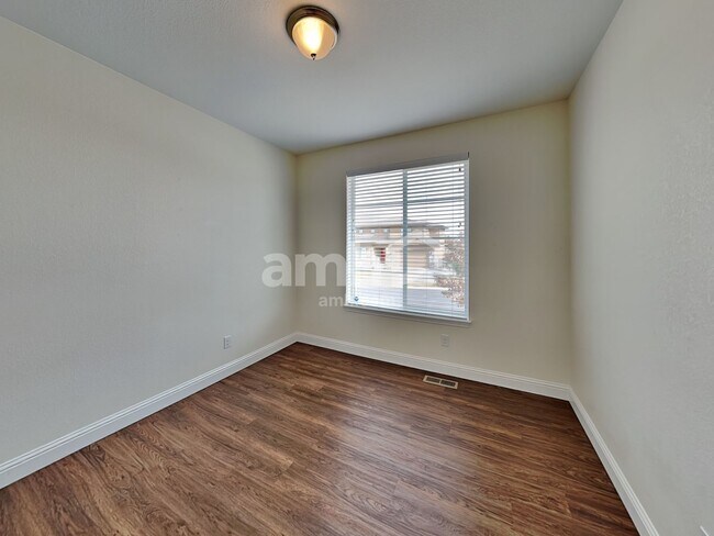 Building Photo - 12749 Ventana St