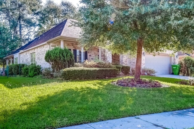 Building Photo - 18318 Hampton Hills Dr