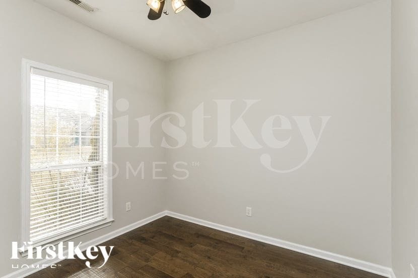 Building Photo - 442 Bentmoor Way