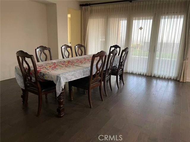 Building Photo - 2584 E Temblor Ranch Dr