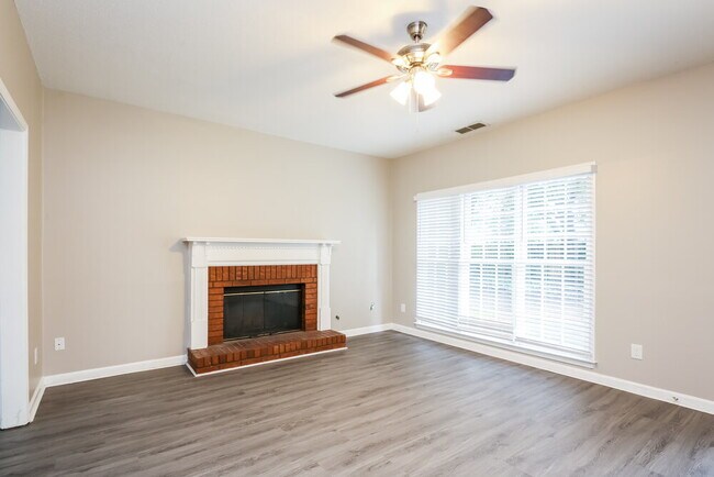 Building Photo - 10550 Windsor Park Dr