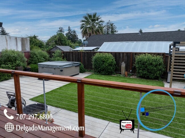 Building Photo - Mid-Century style combined with a great backyard!