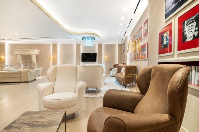 Building Photo - 1000 Brickell Plaza